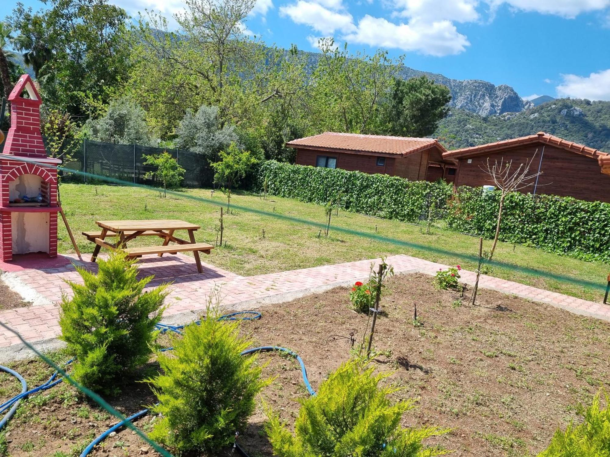 Ugur Pansiyon Bungalows Чирали Экстерьер фото